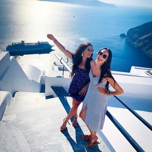 Meet your Posher, Eleni